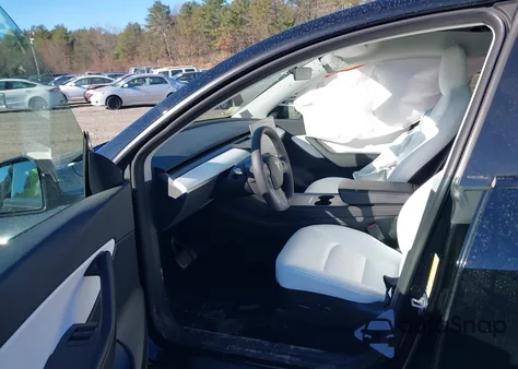 2022 Tesla Model Y Long Range Dual Motor All-Wheel Drive from USA, damaged, VIN 7SAYGAEE1NF467559